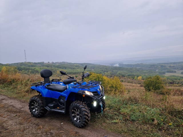 Cf Moto 450 L, înmatriculat.