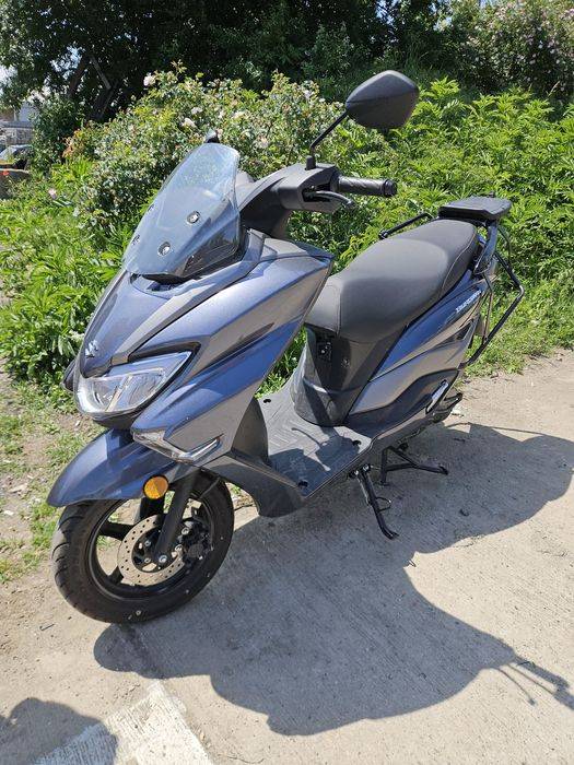 Vand scurer 125 suzuki burgman ca Nou, an 2024