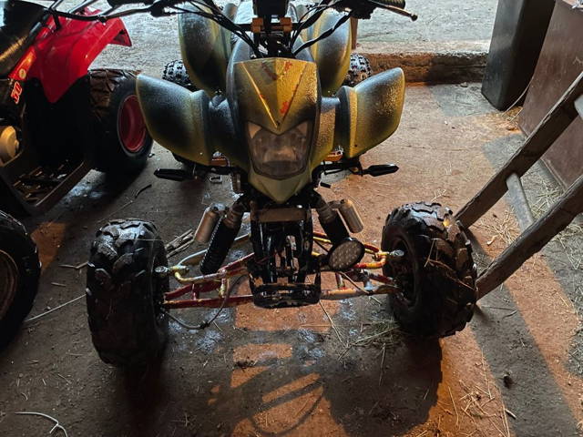 Vand sau schimb Atv Bashan 200 cc