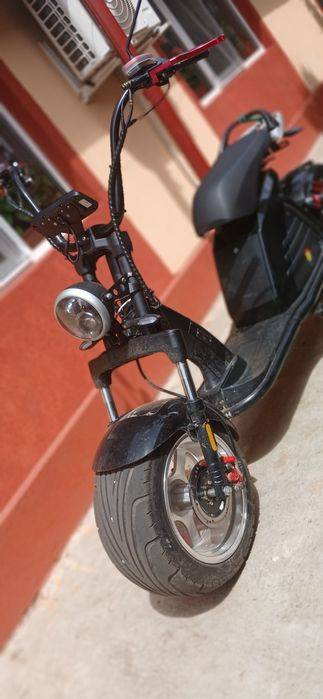 Vând moped electric