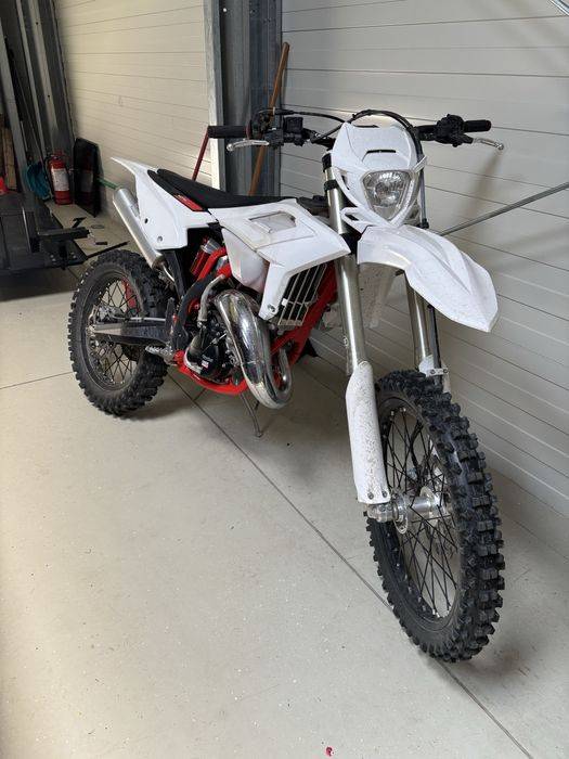 Beta RR 125 2T – 966 km, roți supermoto incluse, piese originale