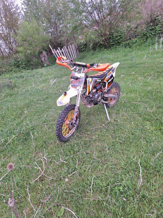 De vanzare cross 140cc aproape nou