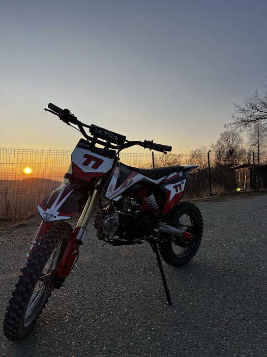 Se vinde motocross ULTRA Impecabil