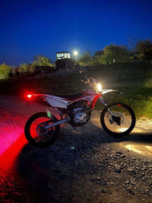 Vând beta rr 125 ac enduro 2015 (defect)