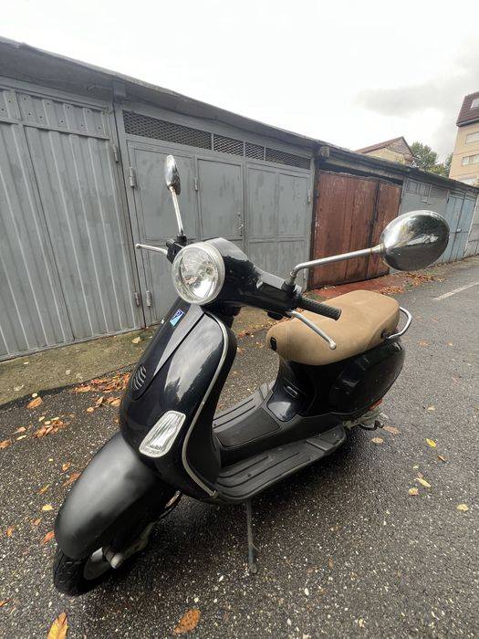 Scuter Vespa Lx 50