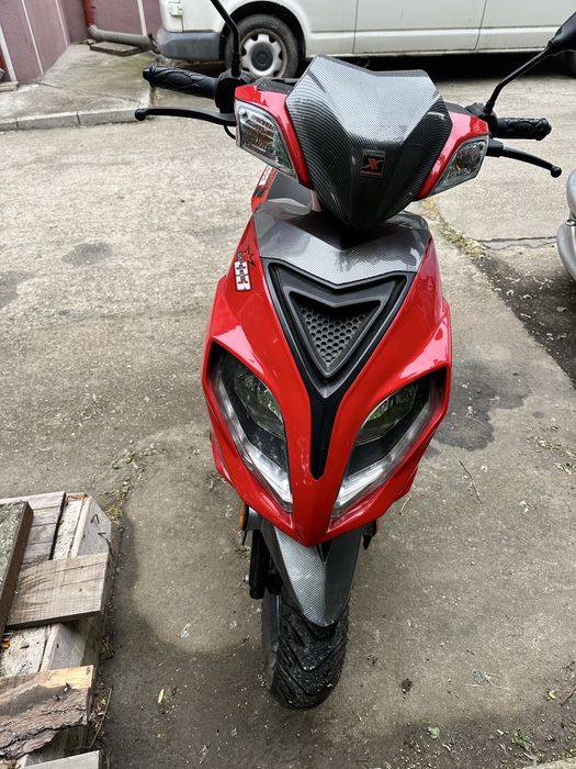 Scuter Explorer b99  2020