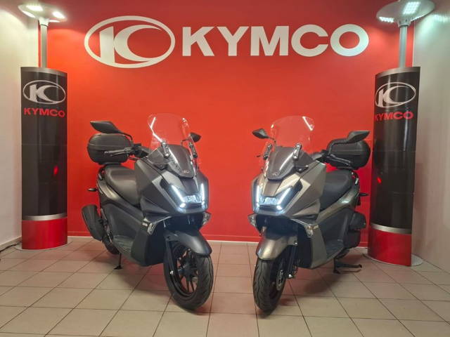 Scuter KYMCO Skytown 125 cc la pret promotional!