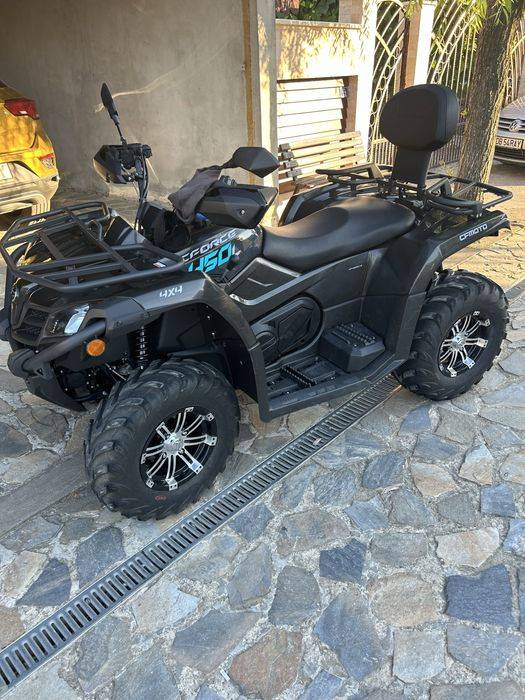 Cf moto 450L cu numar negru
