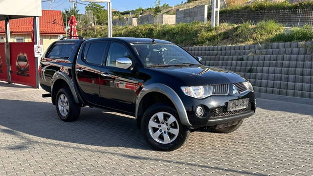 Vând Mitsubishi l200 Impecabil!