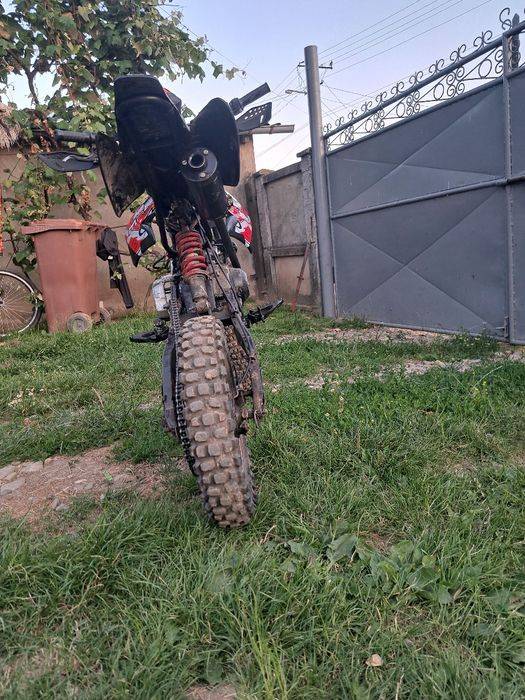 Vând cross 125cc la un preț bunn