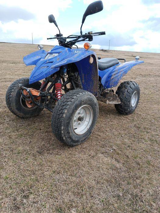 Vând ATV Adly 300 cc