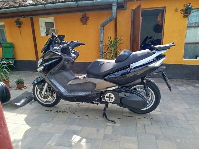 Kymco Xciting 500 i Maxiscooter