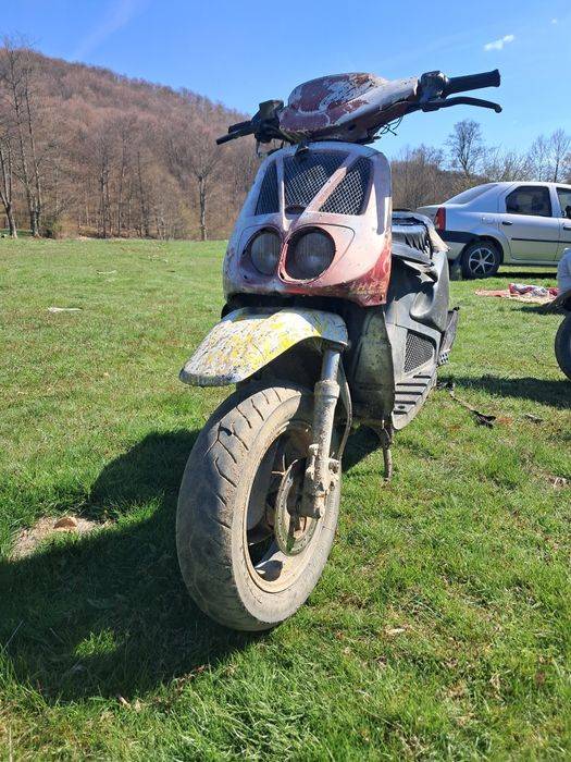 Vând Scuter Malaguti Crosser