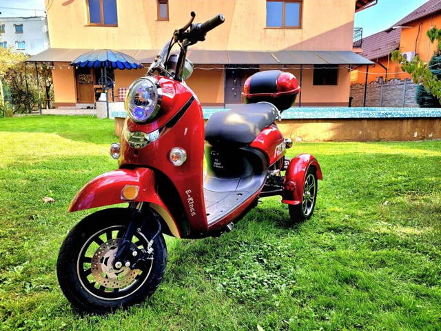 Scuter electric nou