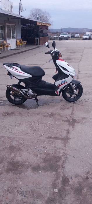 Vând Yamaha Aerox