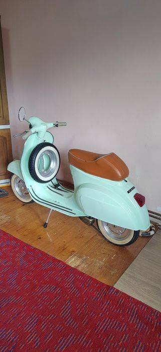 Vespa 50 n 1963 restaurata in totalitate zincata