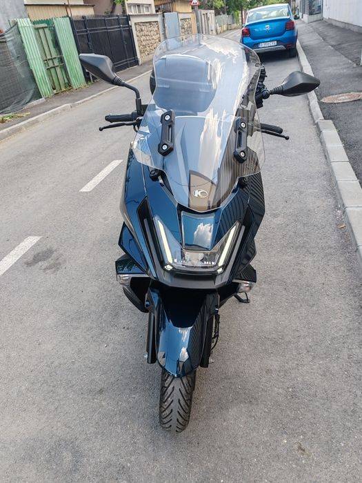 Scuter Kymco Skytown 125