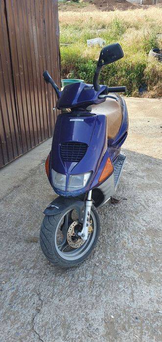 Vand Aprilia SR1