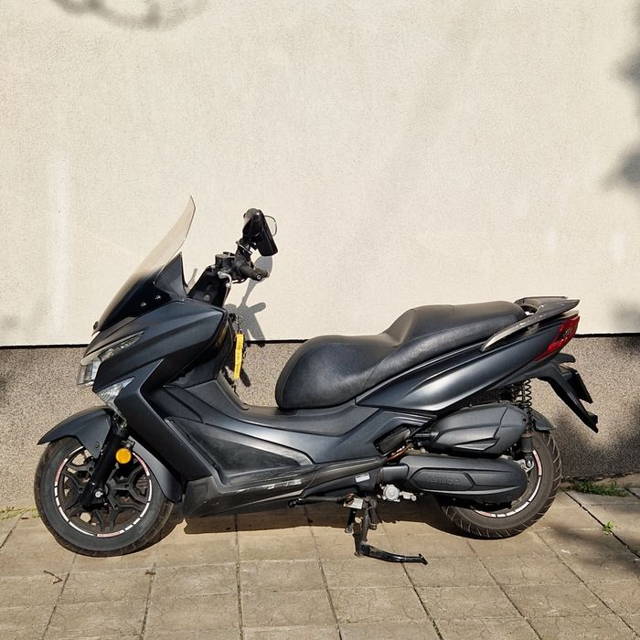 Vand Scuter marca Kymco de 125cc.Poze reale!
