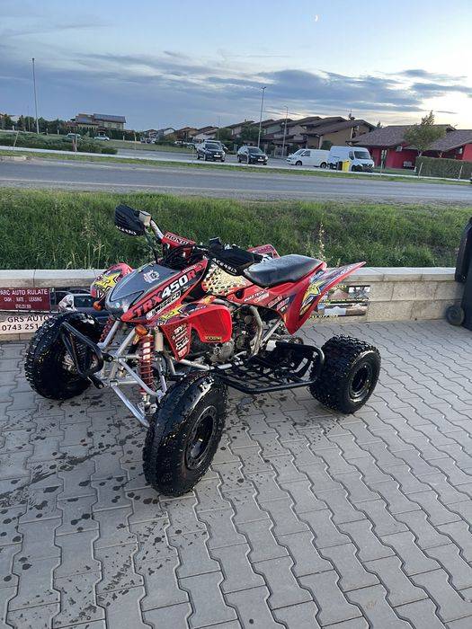 Vand sau Schimb Honda trx450R