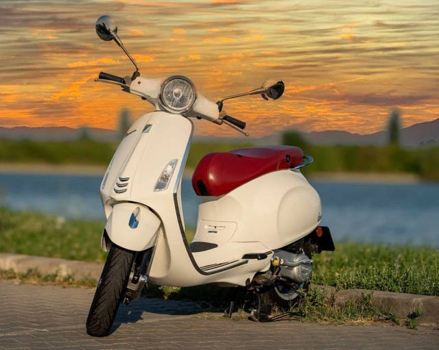 Inchiriere Scutere Vespa evenimente speciale