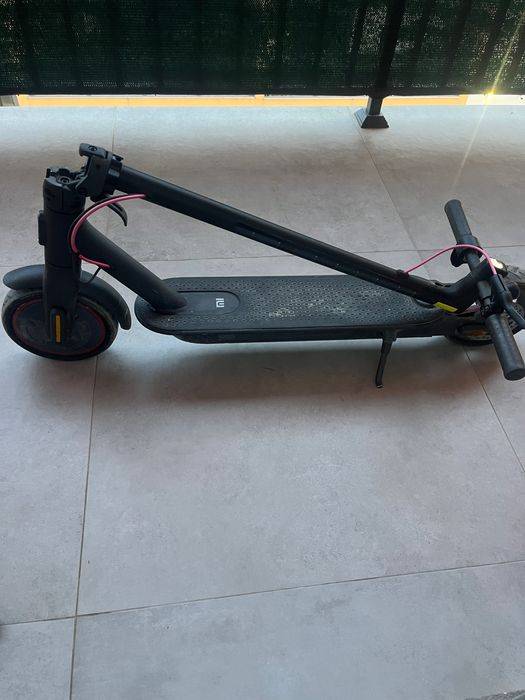 Xiaomi Mi 2 electric trotinetta