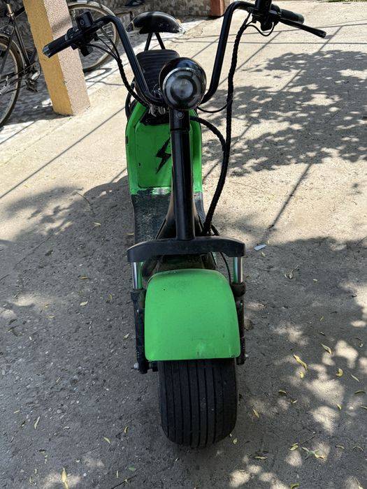 Vand scuter electric citycoco