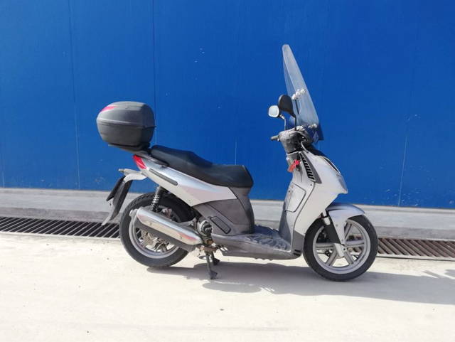 Vand Aprilia SportCity 200