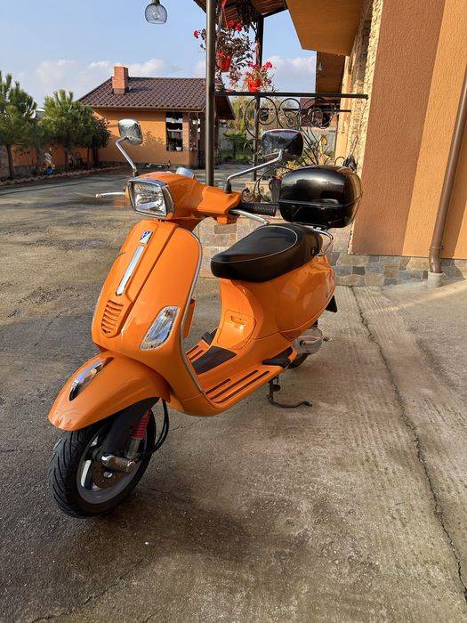 Scuter piaggio vespa lx 50 , Carte RAR , culoare de fabrica
