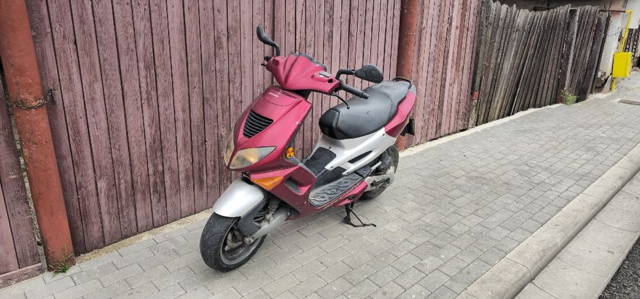Scuter, moped Peugeot
