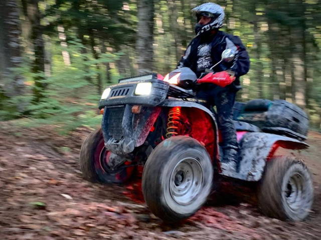 Polaris sportsman  4x4  700cc   2004 cauciucuri noi