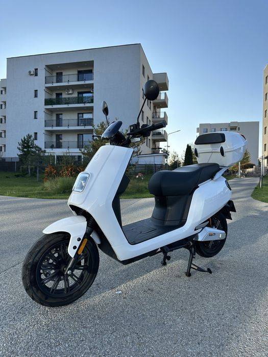 Scuter Lvneng LX05 impecabil.
