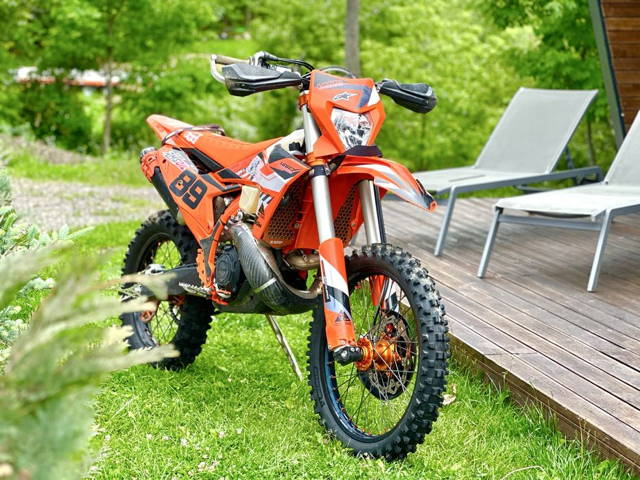 KTM 300 EXC TBI HardEnduro 25’ an 2025 65 ore functionare