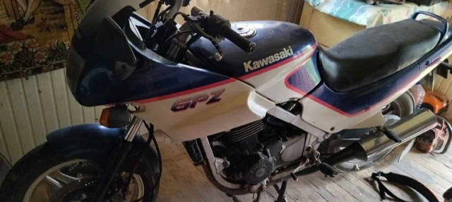 Vand sau Schimb Kawasaki Gpz 500s