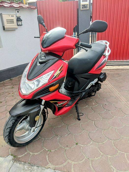 Scuter 49 cm adus recent