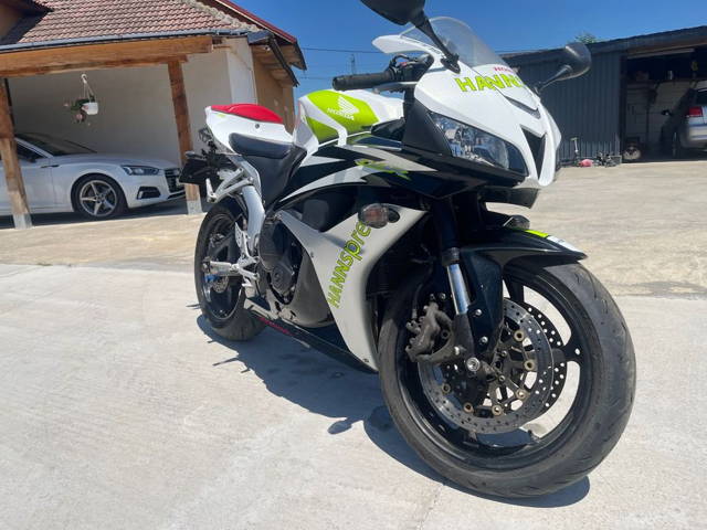 Honda cbr 600 rr,2008,editie limitata handpree,alb perlat!!!
