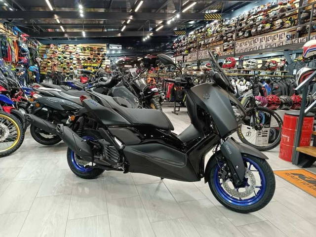 Yamaha XMax 125 nou 0km model 2025- prin EST BIKE Campina