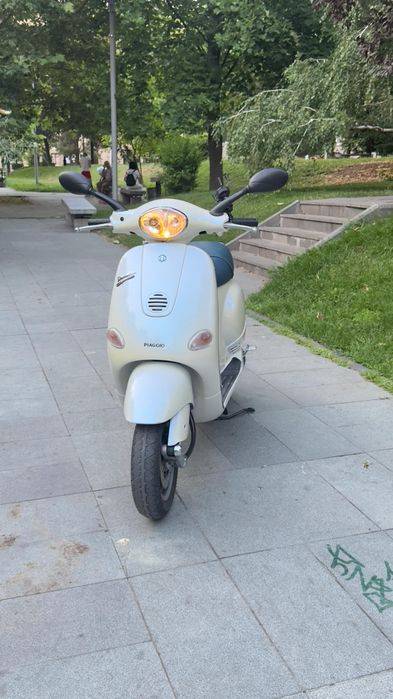 Piaggio Vespa et4 150cc