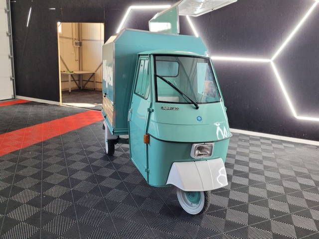Piaggio ape50  pregătit pt evenimeimente