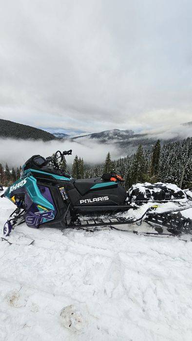 Snowmobil Polaris 9r KHAOS Patriot 2024