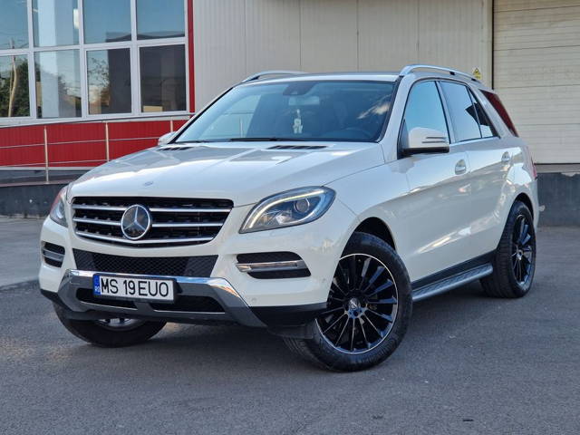 Mercedes-Benz ML 350 // 2013 // Off Road Pack