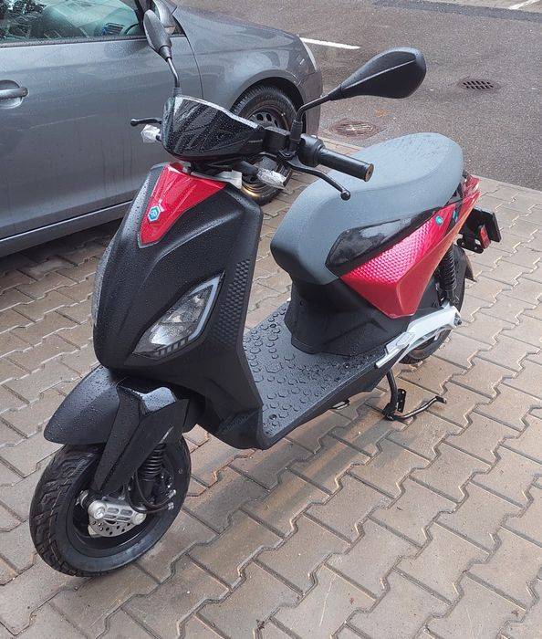 Scuter Piaggio 1 Active 60 KMH Electric 2023