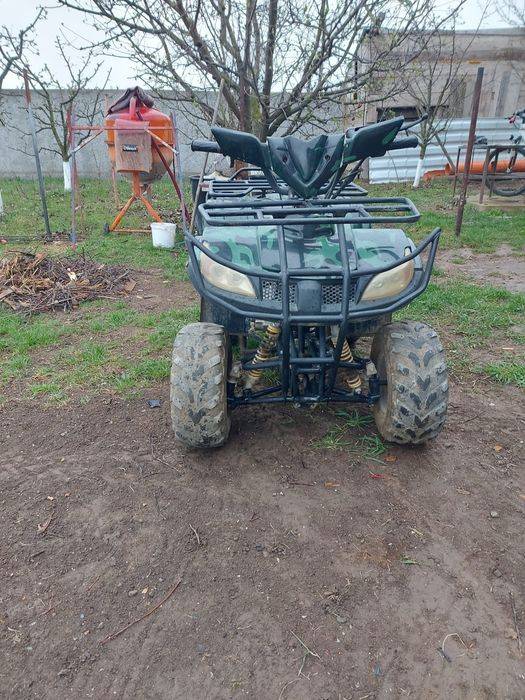 Vând atv de 125 impecabil