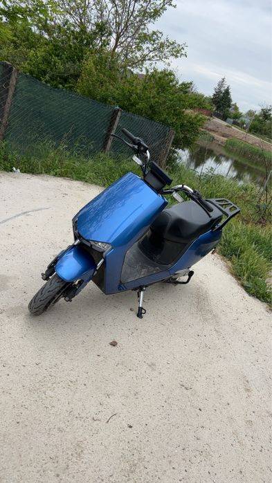 Vand scuter electric