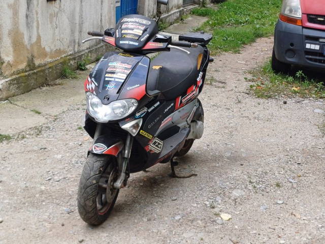 Vând Gilera Runner 50 cm³