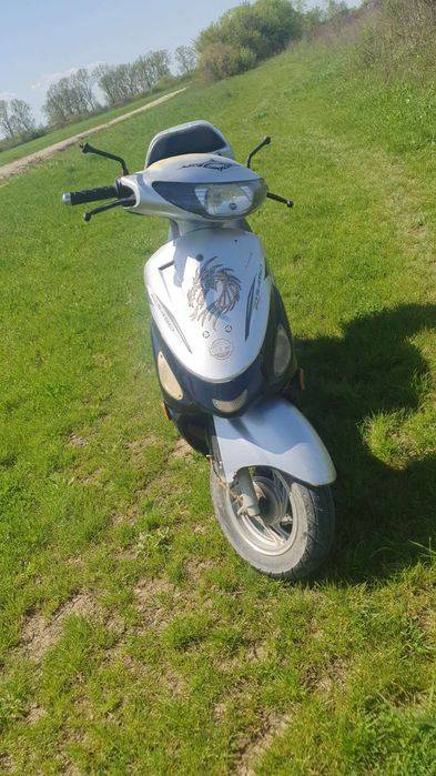 Vând scuter de 49cc