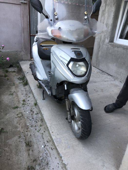 Vand scuter sim mx150