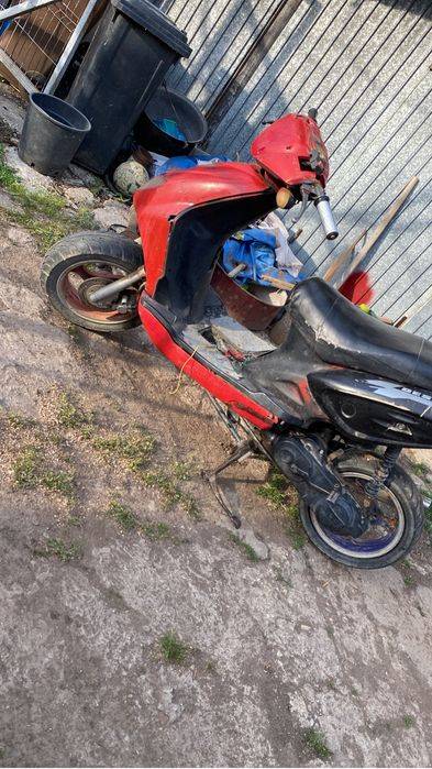 Scuter de 50 chinezarie dezmembrare mai multe detali in privat