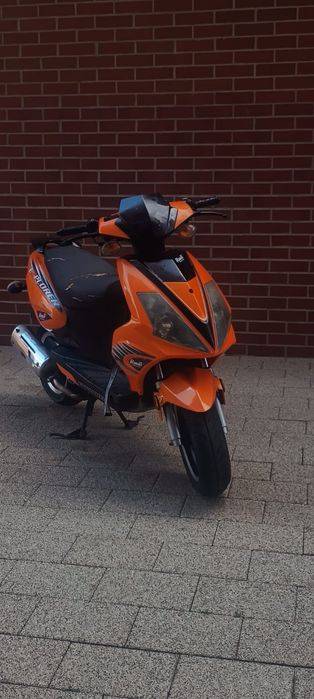 Vând scuter de 49
