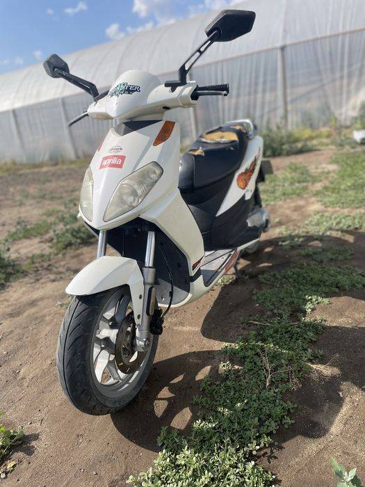 Scuter Aprilia Sport City 49cc 2009